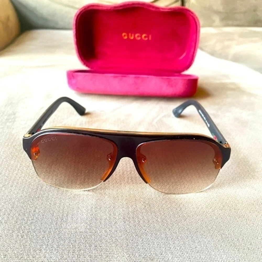 Vintage Gucci Black and Brown Gradient Sunglasses